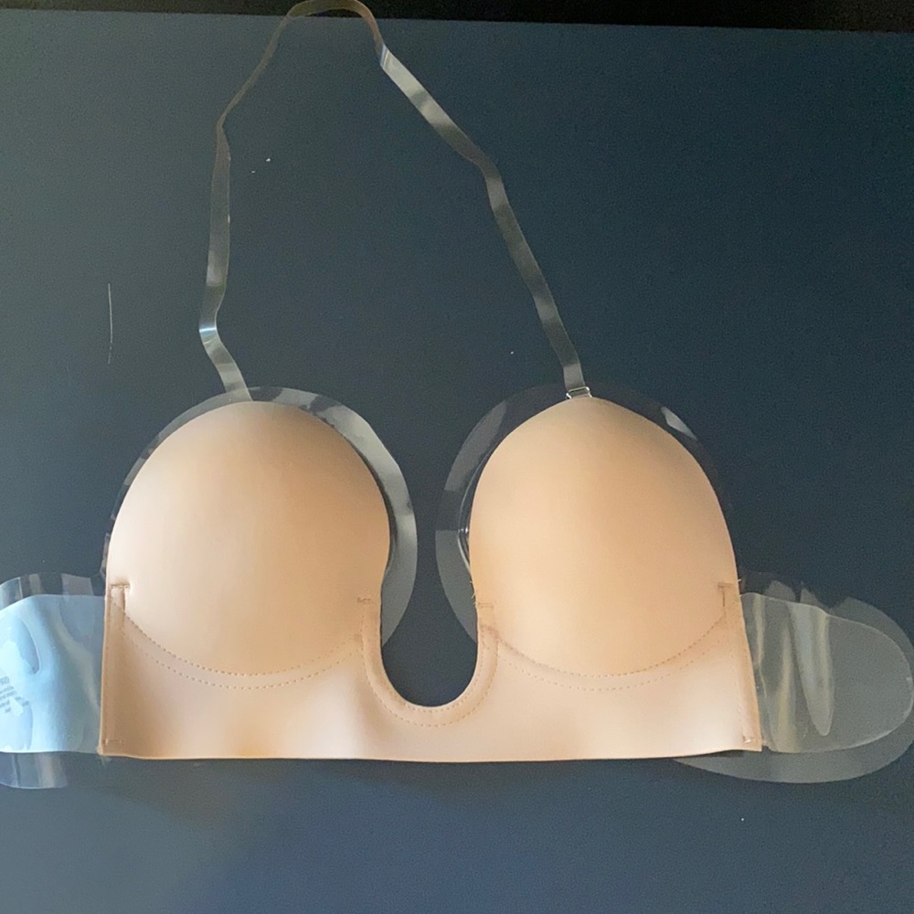 D Cup Strapless Cups!